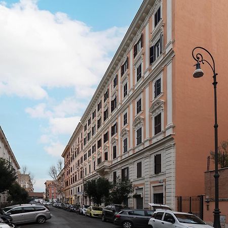 Terme Di Traiano Apartment - 10 Min Dal Colosseo Rom Exterior foto